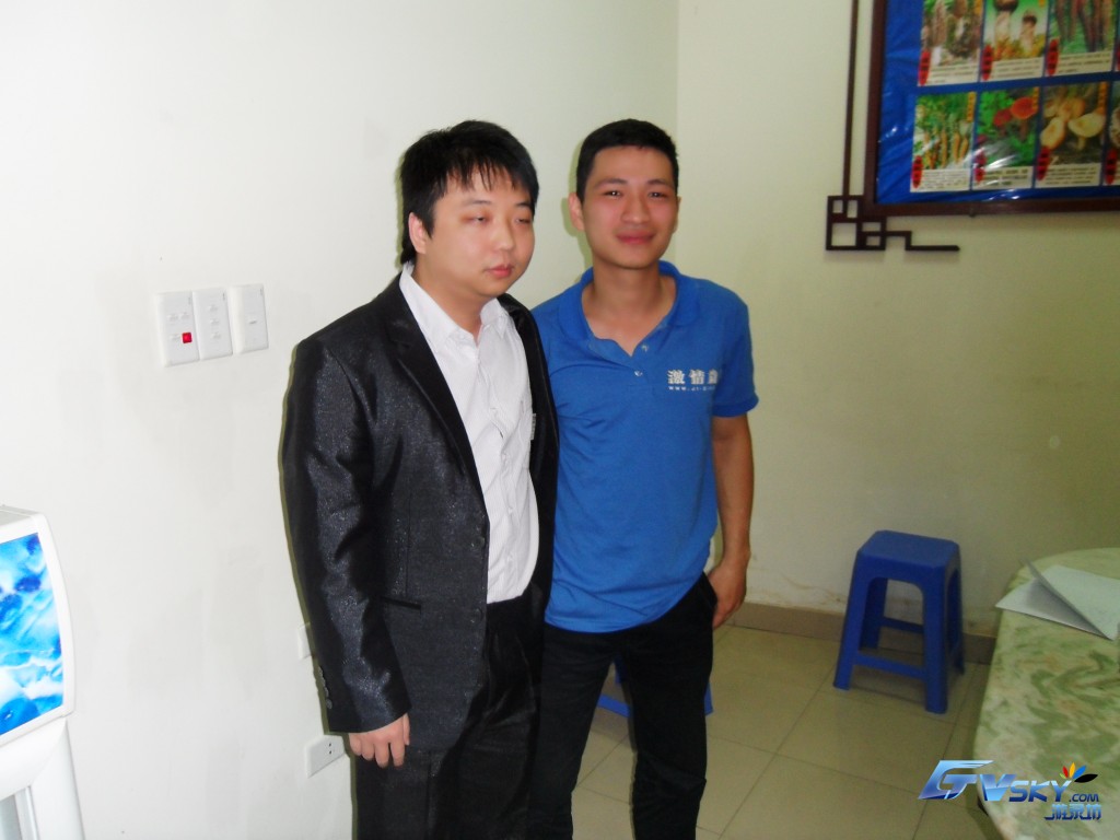 2011年神龙和越南解说阿海