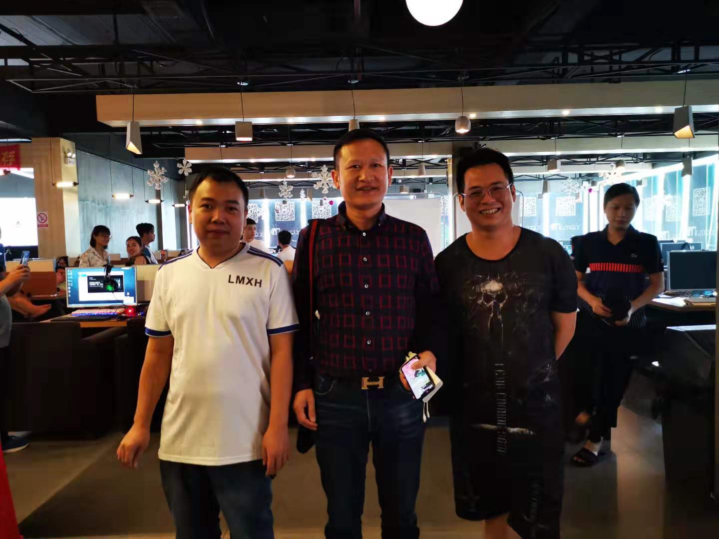 赌圣 文大脾气 鹰.jpg